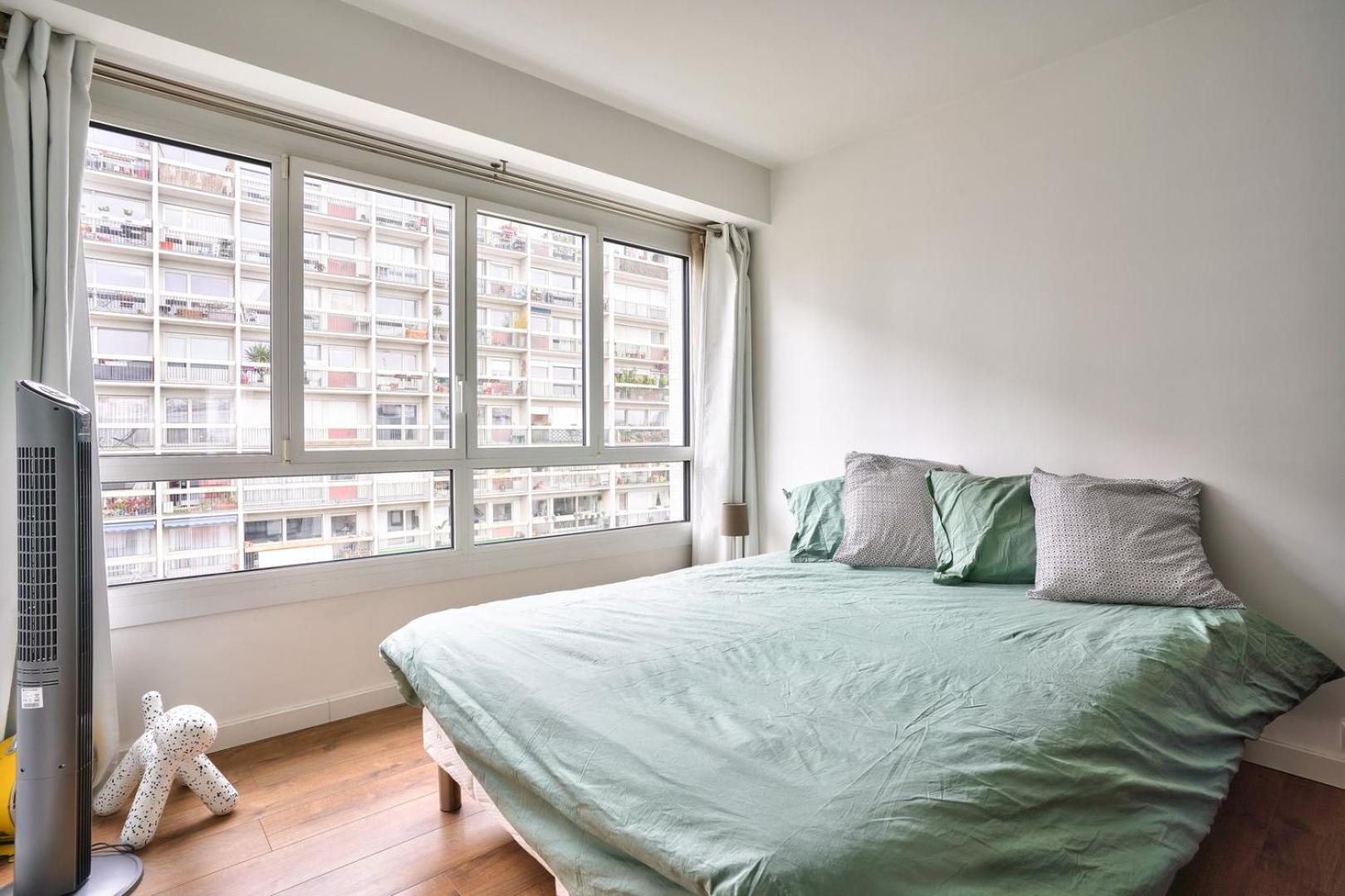 Guestready - Apt Confortable Avec Terrasse Au 18E Париж Екстериор снимка