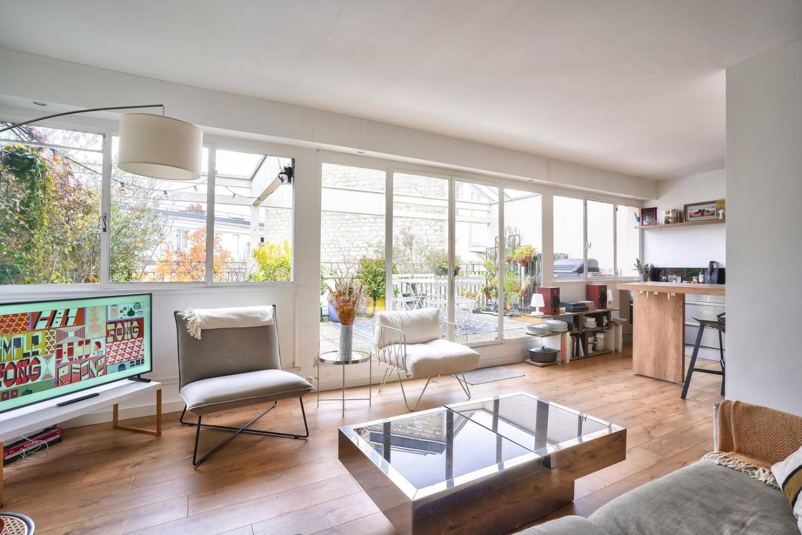 Guestready - Apt Confortable Avec Terrasse Au 18E Париж Екстериор снимка