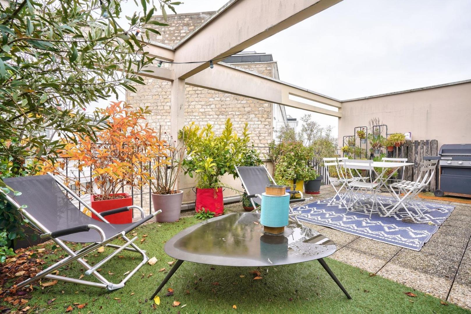 Guestready - Apt Confortable Avec Terrasse Au 18E Париж Екстериор снимка